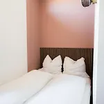 Badeanstalt I Loft Nuernberg I 5 Minuten Zu Fuss Zum Kostenlosen Naturbad I Messenaehe I Waldnaehe Дом отдыха