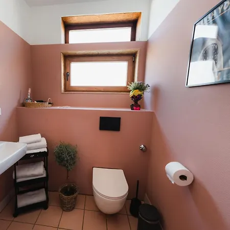 Badeanstalt I Loft Nuernberg I 5 Minuten Zu Fuss Zum Kostenlosen Naturbad I Messenaehe I Waldnaehe Postbauer-Heng
