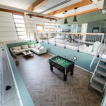 Badeanstalt I Loft Nuernberg I 5 Minuten Zu Fuss Zum Kostenlosen Naturbad I Messenaehe I Waldnaehe Holiday home