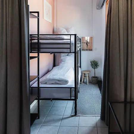 Holiday home Badeanstalt I Loft Nuernberg I 5 Minuten Zu Fuss Zum Kostenlosen Naturbad I Messenaehe I Waldnaehe *
